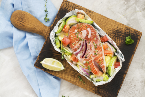 Saumon En Papillote Et Ses Petits Legumes Pour 4 Personnes